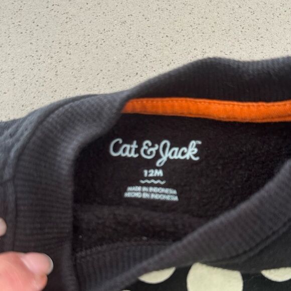 Cat & Jack black Halloween Sweater with bones and ‘BOO’ print - Picture 2 of 3